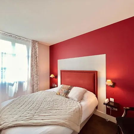 Hotell Des Basses Pyrenees - 4*
